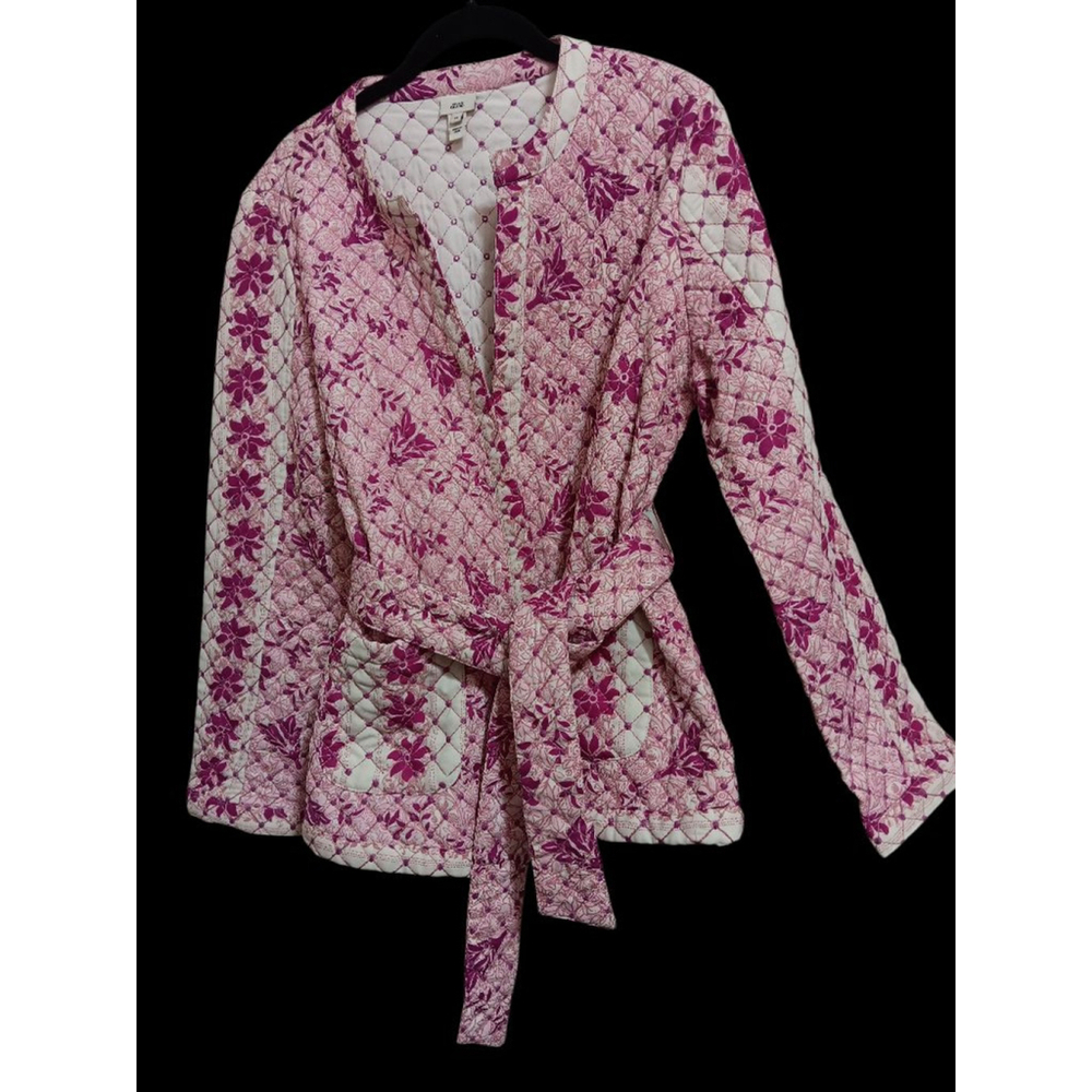 River Island Quilted Floral Jacket with pockets, Tie Waist & Matching Shorts - Picture 6 of 15